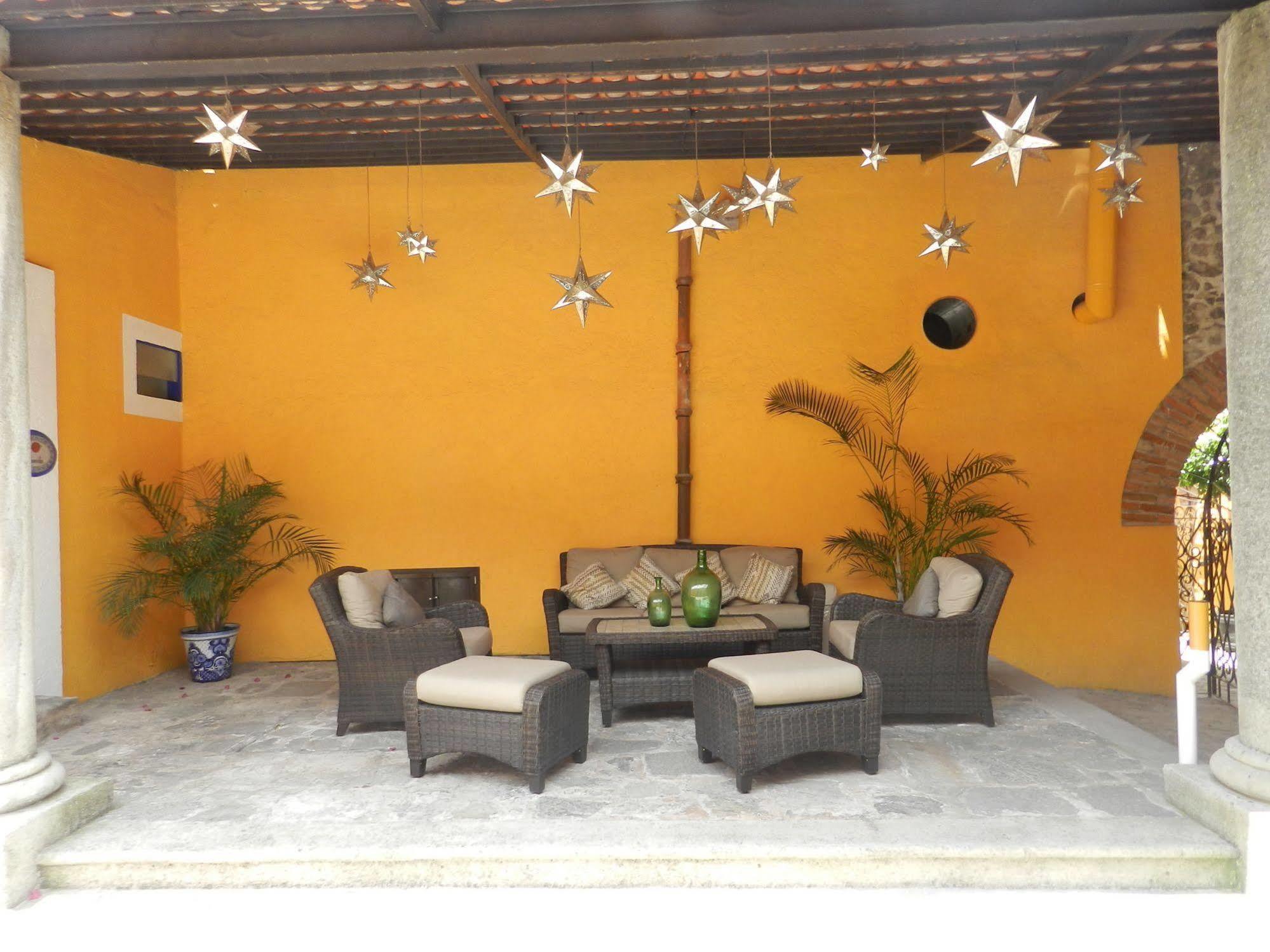Collection O Al Otro Lado Del Rio, Puebla Otel Dış mekan fotoğraf Interior of a typical house in San Cristóbal de Las Casas